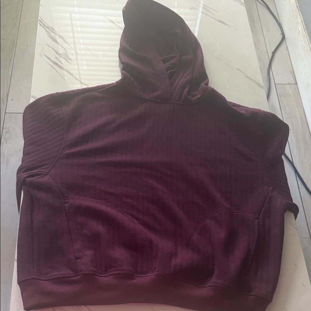 Relaxed Burgundy Hooded Pullover Sweatshirt